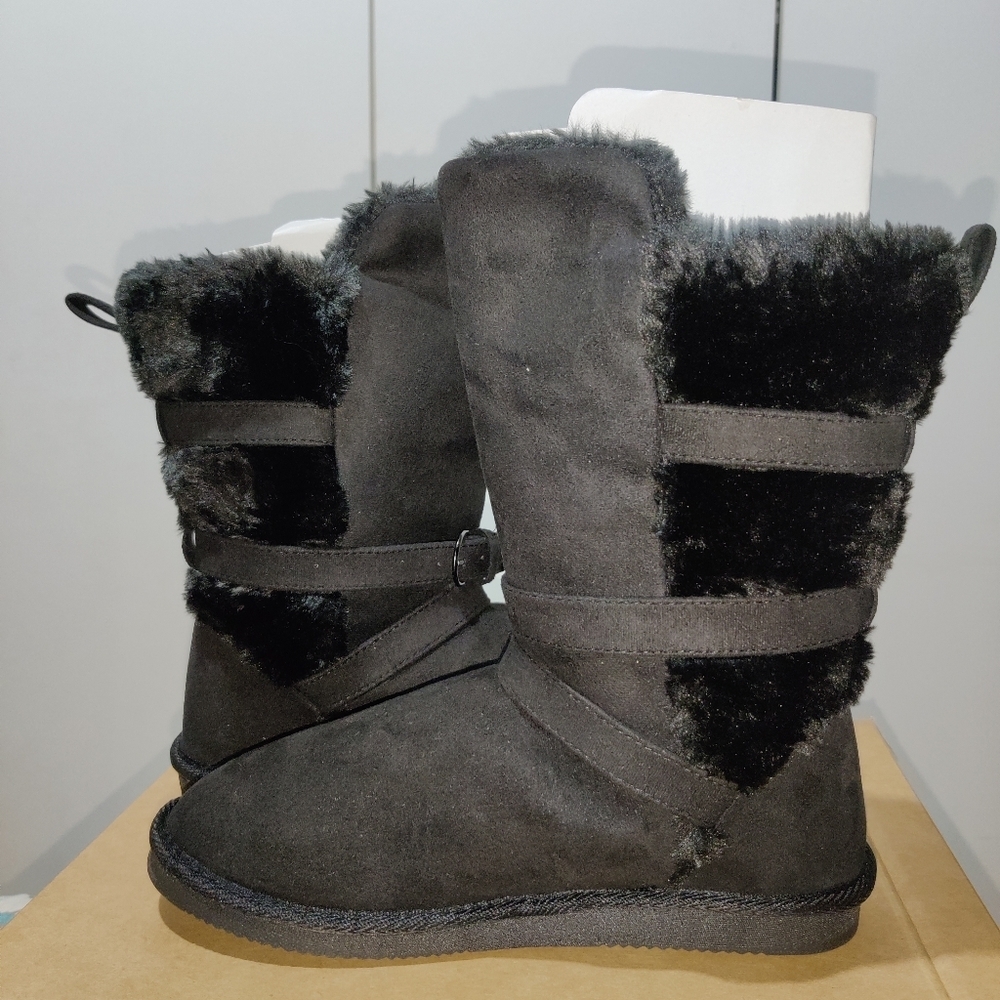 Shoe Vibe Black Suede Boot'sSize 8.5M Women's Color black